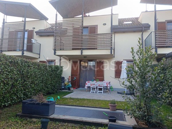 casa indipendente in vendita a Rosta