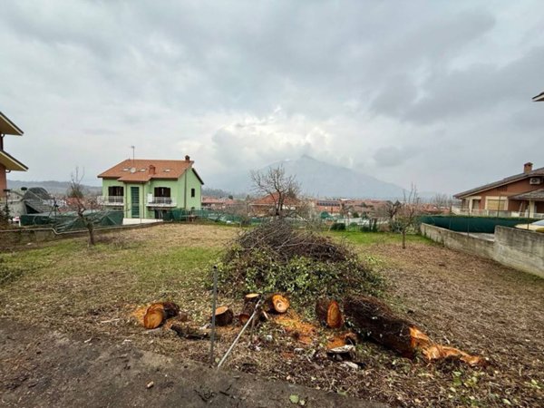 terreno edificabile in vendita a Rosta