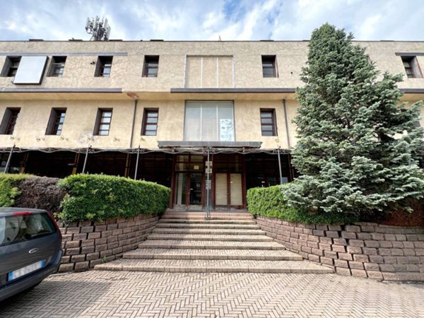 negozio in vendita a Rosta