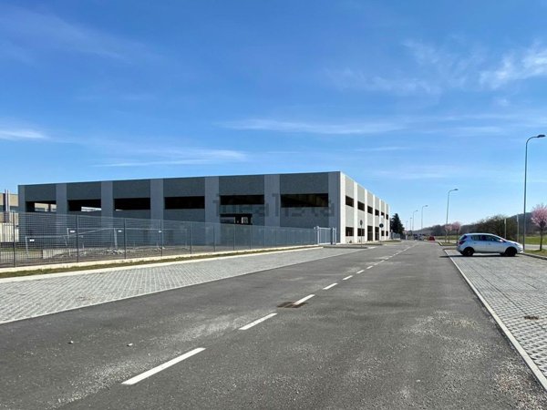 capannone in vendita a Rosta