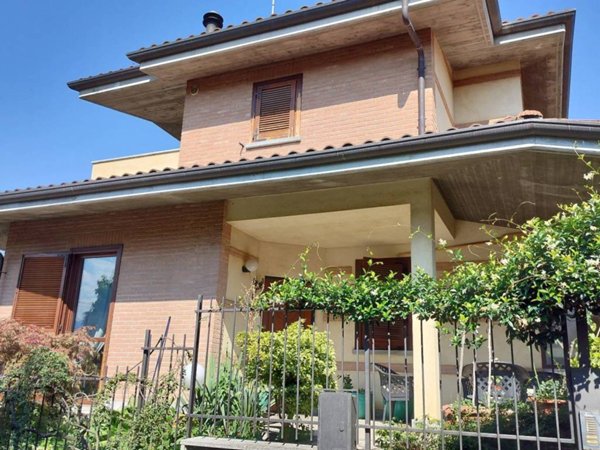 casa indipendente in vendita a Rosta