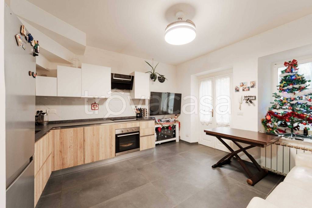 casa indipendente in vendita a Rosta