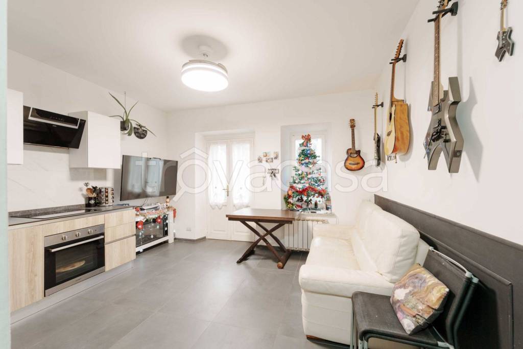 casa indipendente in vendita a Rosta