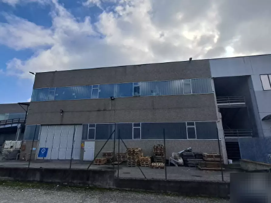 locale di sgombero in vendita a Rosta