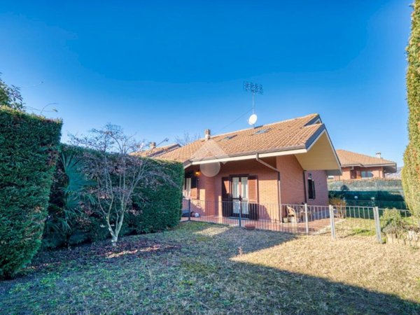 casa indipendente in vendita a Rosta