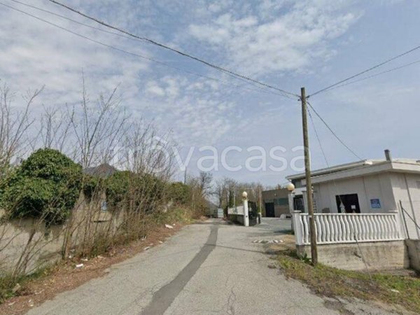 locale commerciale in vendita a Rosta