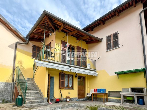 casa indipendente in vendita a Rosta