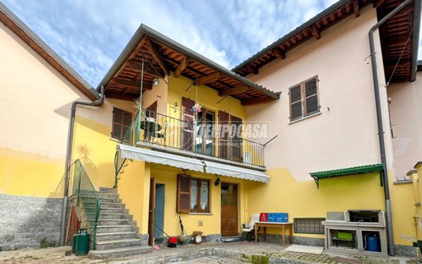 casa indipendente in vendita a Rosta