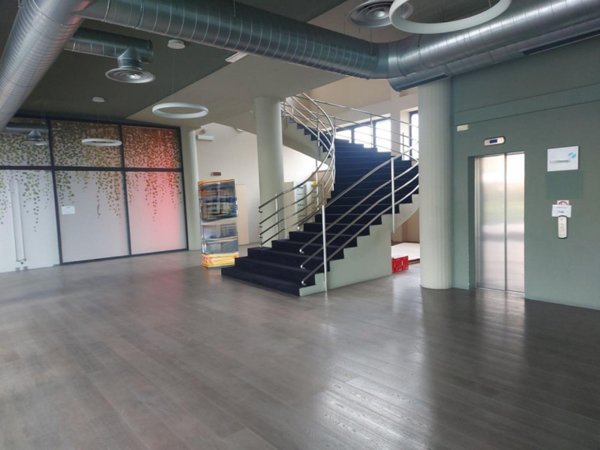 ufficio in vendita a Rosta