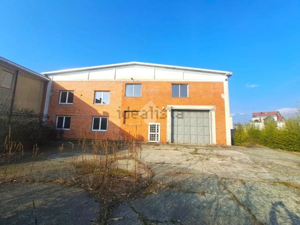 capannone in vendita a Rosta