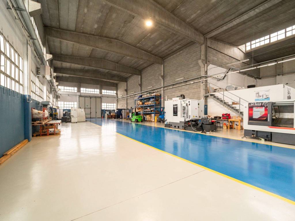 locale commerciale in vendita a Rosta