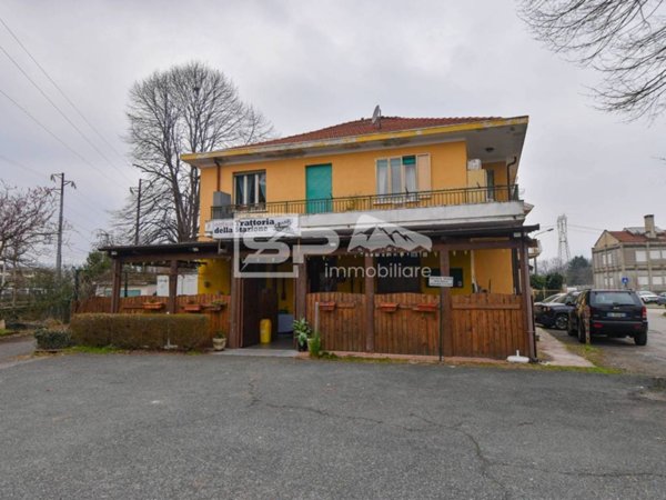 negozio in vendita a Rosta