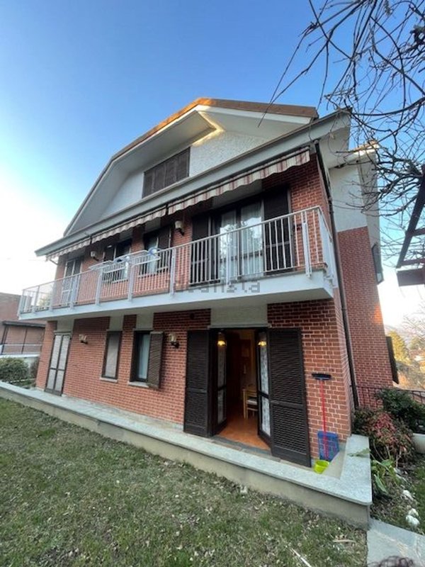 casa indipendente in vendita a Rosta