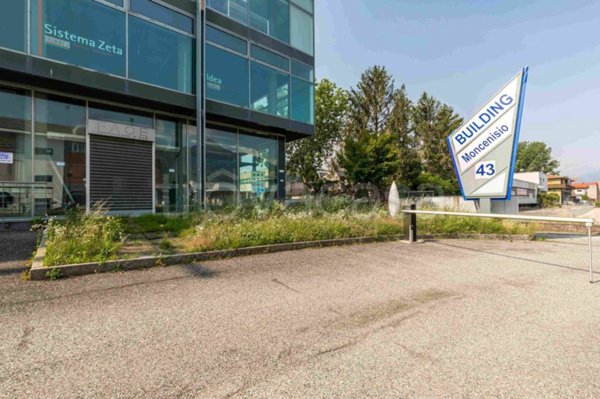 negozio in vendita a Rosta