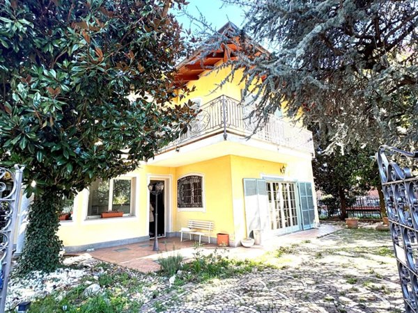 casa indipendente in vendita a Rosta