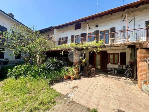 casa indipendente in vendita a Rosta