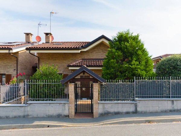 casa indipendente in vendita a Rosta