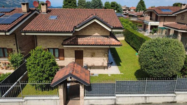 casa indipendente in vendita a Rosta