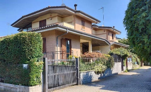 casa indipendente in vendita a Rosta