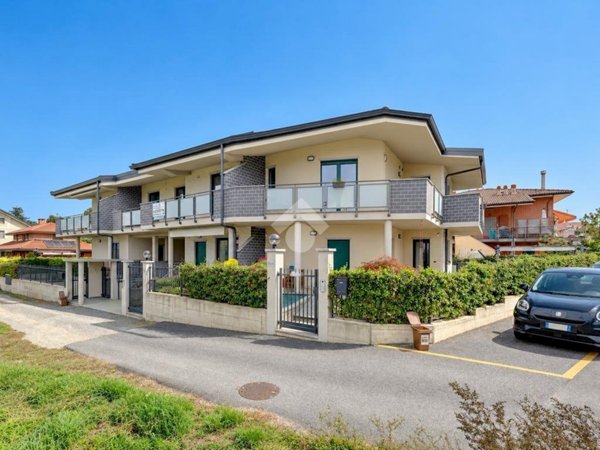 casa indipendente in vendita a Rosta
