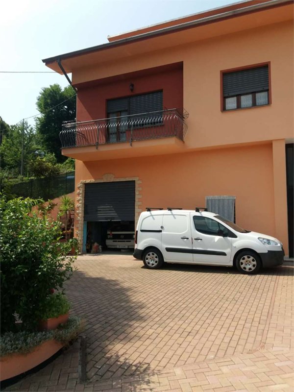 appartamento in vendita a Rubiana