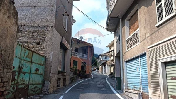 negozio in vendita a Rubiana