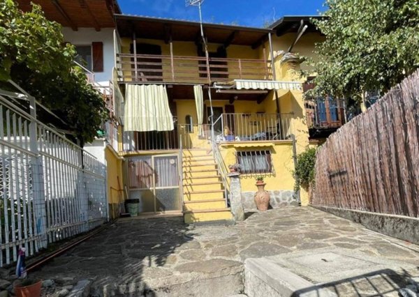 casa indipendente in vendita a Rubiana