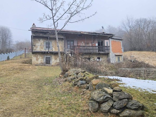 casale in vendita a Rubiana