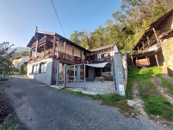 casa indipendente in vendita a Rubiana