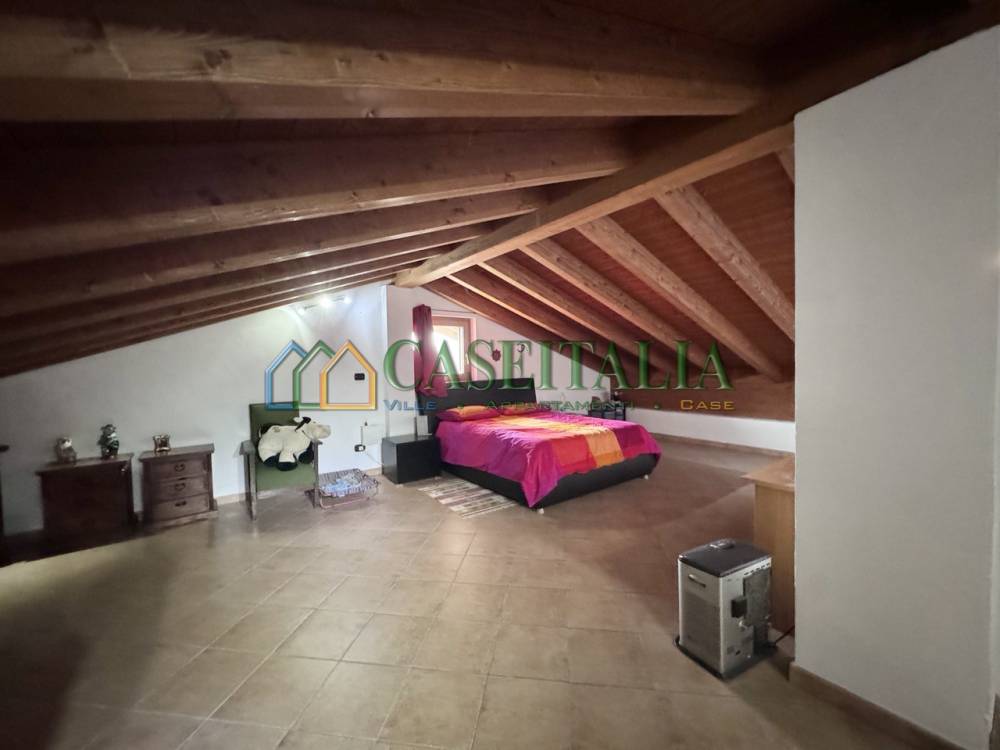 casa indipendente in vendita a Rubiana