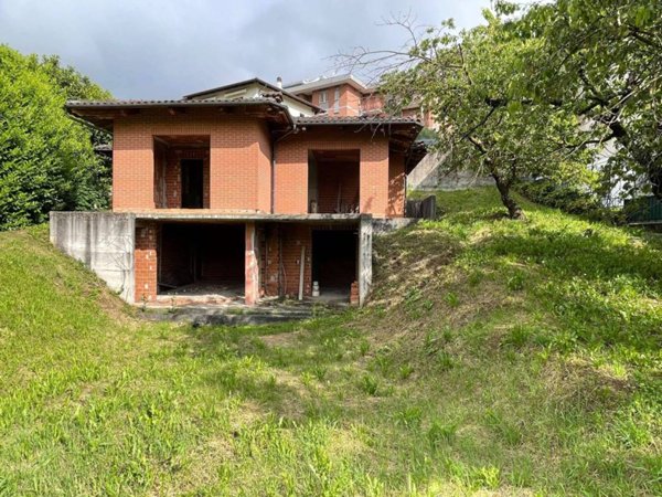 casa indipendente in vendita a Rubiana