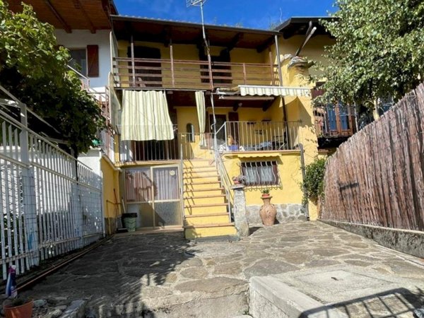 casa indipendente in vendita a Rubiana