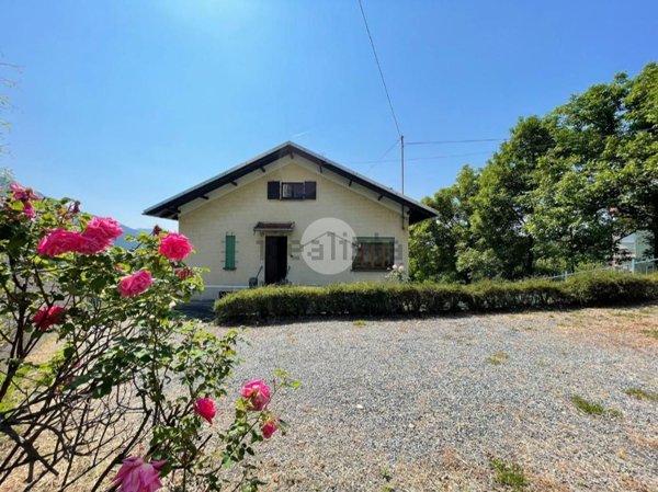 casa indipendente in vendita a Rubiana