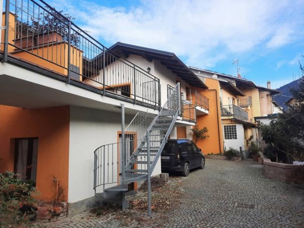 casa indipendente in vendita a Rubiana