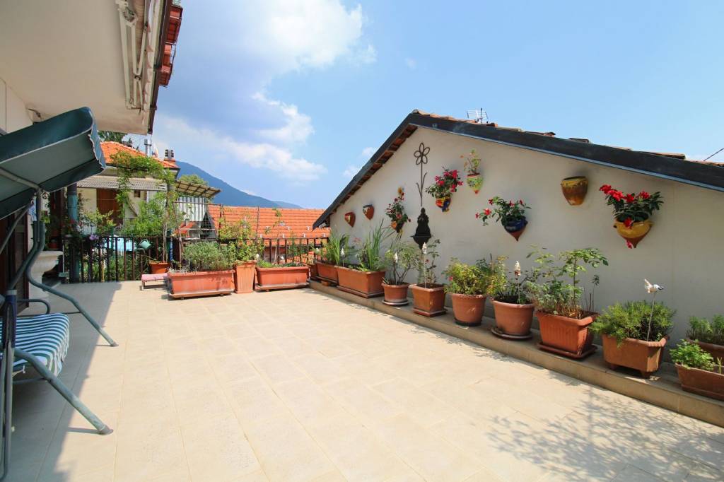 casa indipendente in vendita a Rubiana in zona Favella