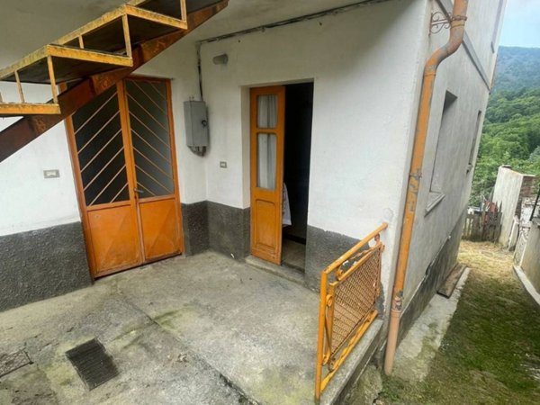 casa indipendente in vendita a Rubiana in zona Favella