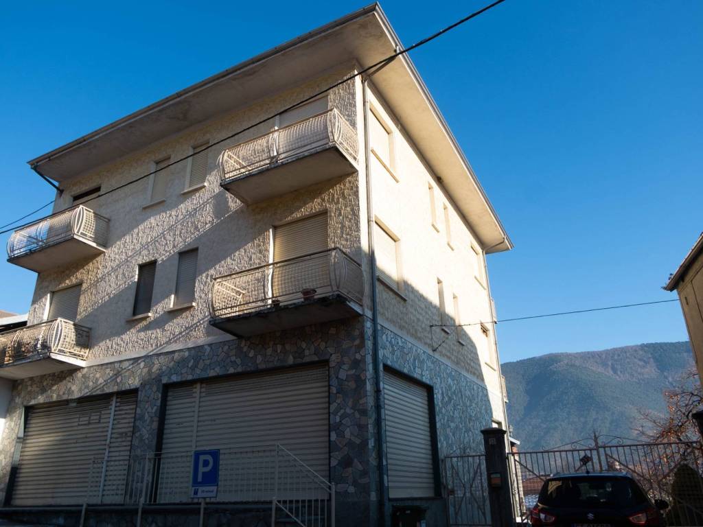 appartamento in vendita a Rubiana