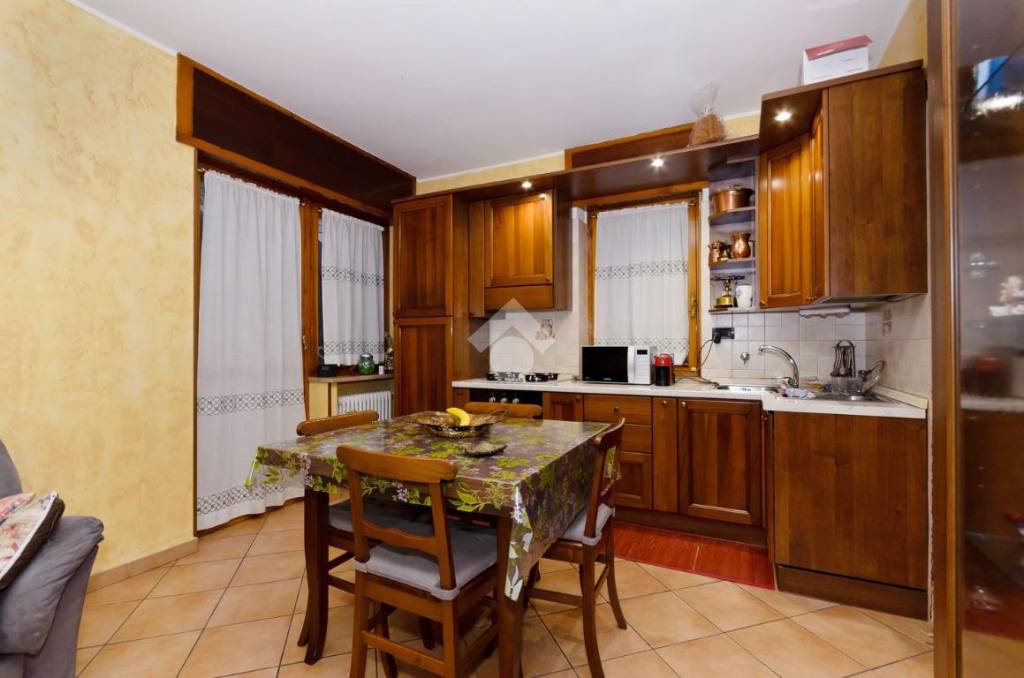 appartamento in vendita a Rubiana