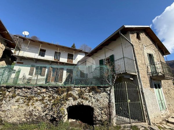 casa indipendente in vendita a Rubiana in zona Mompellato