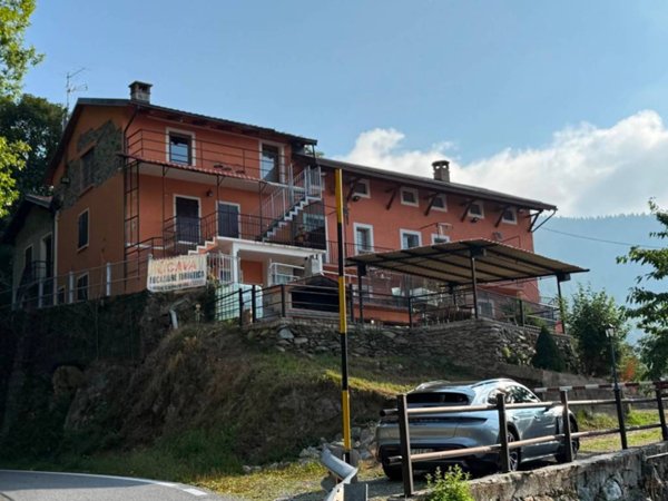casa indipendente in vendita a Rubiana in zona Mompellato