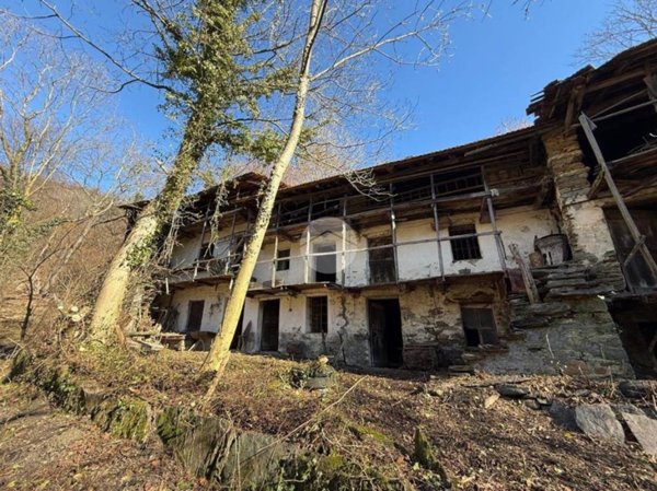 casa indipendente in vendita a Rubiana