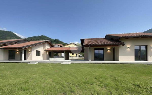 casa indipendente in vendita a Rubiana