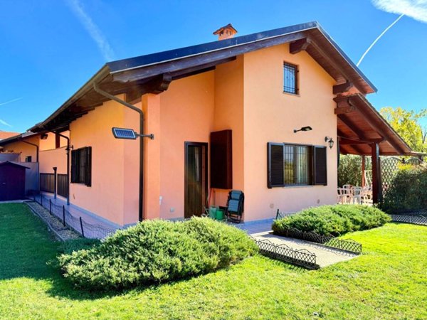 casa indipendente in vendita a Rubiana