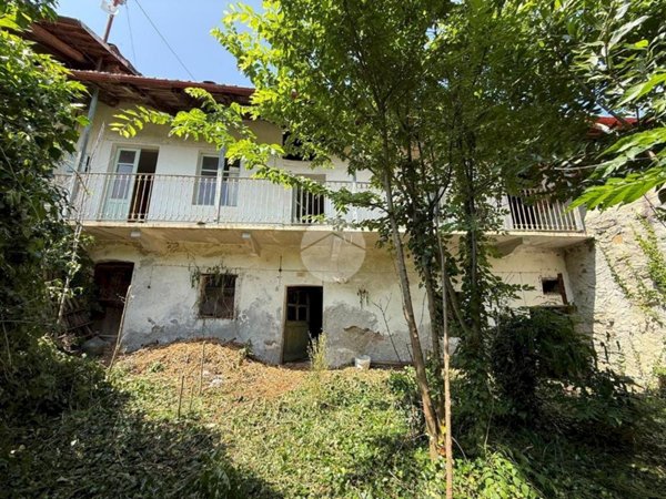 casale in vendita a Rubiana