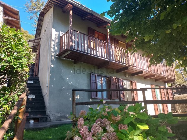 appartamento in vendita a Rubiana in zona Mompellato