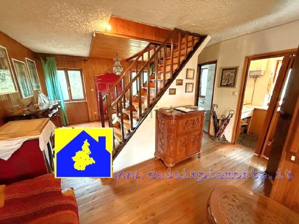 casa indipendente in vendita a Rubiana