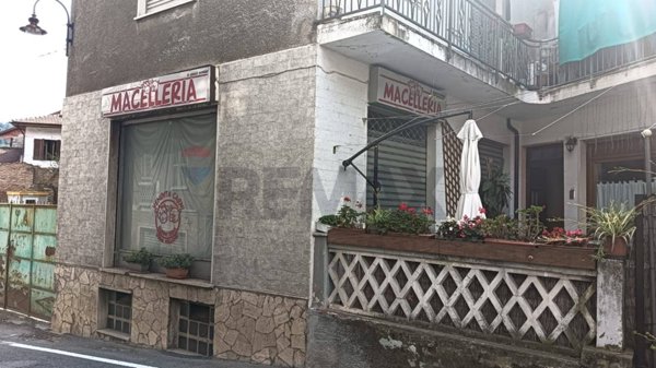 negozio in vendita a Rubiana