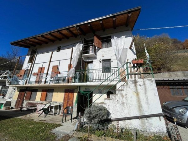 casa indipendente in vendita a Rubiana in zona Mompellato
