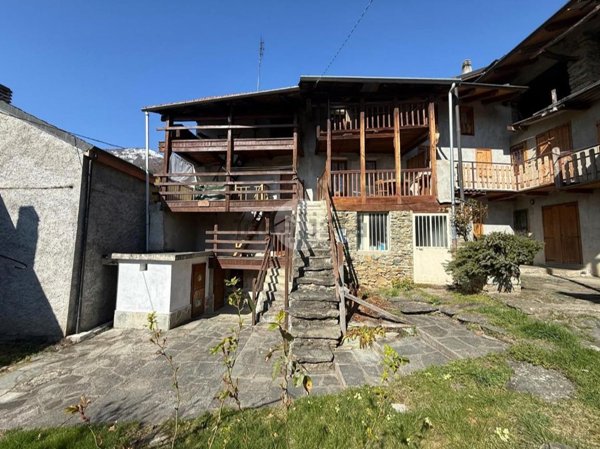 casa indipendente in vendita a Rubiana in zona Favella