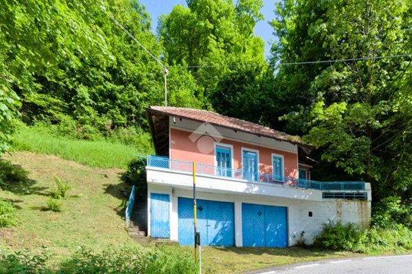 appartamento in vendita a Rubiana in zona Mompellato